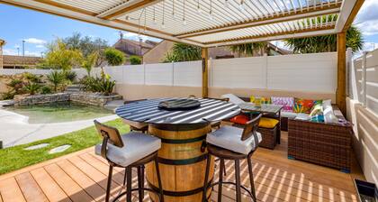 Chambre dâhĂŽtes « Chambre DâHĂŽte BĂ©ziers » avec piscine partagĂ©e, Wi-Fi et climatisation