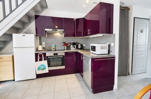 Fridge, microwave, oven, dishwasher - 700 m to beach – House for 5 with garden (Pléneuf-Val-André)