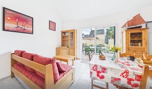 Dining - 700 m to beach – House for 5 with garden (Pléneuf-Val-André)