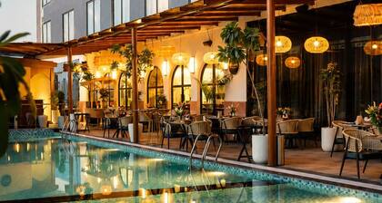 The Murti Hotel and Banquet