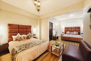 Habitación Premium con 1 cama doble o 2 individuales, vistas a la montaña | Wifi gratis