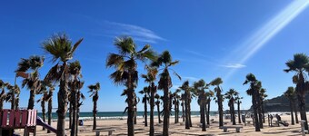 Sweet Escape apartment on the beachfront