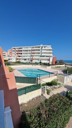 Outdoor pool - L'évasions Marine (Sète)