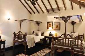 Luxury Villa, Garden View | Iron/ironing board, free WiFi - ELIVAAS Terra Rosa 4 BHK Villa With Pool (Chorao)