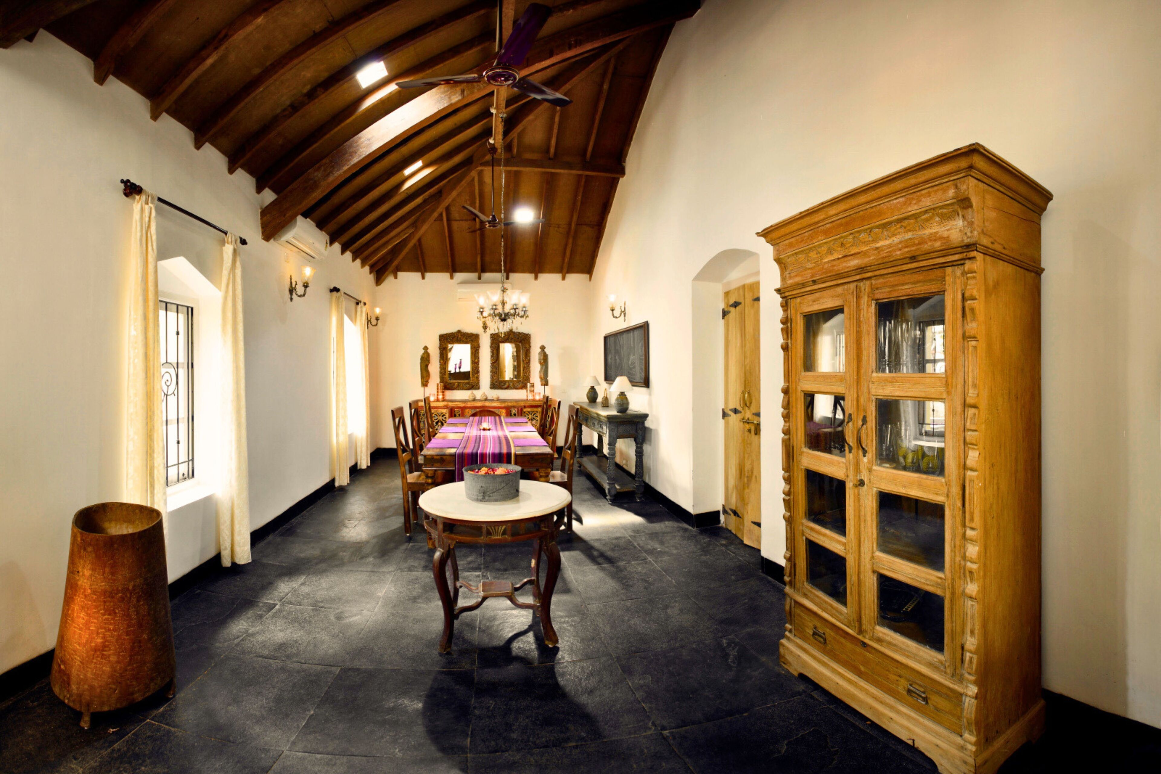 Luksusvilla, hageutsikt | Spiseområde