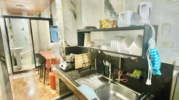 Room, 1 Bedroom, Smoking | Interior