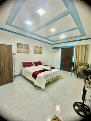 1 bedroom - Room-lens Staycation Dwnstrs 1bdr 1BR K (Davao)