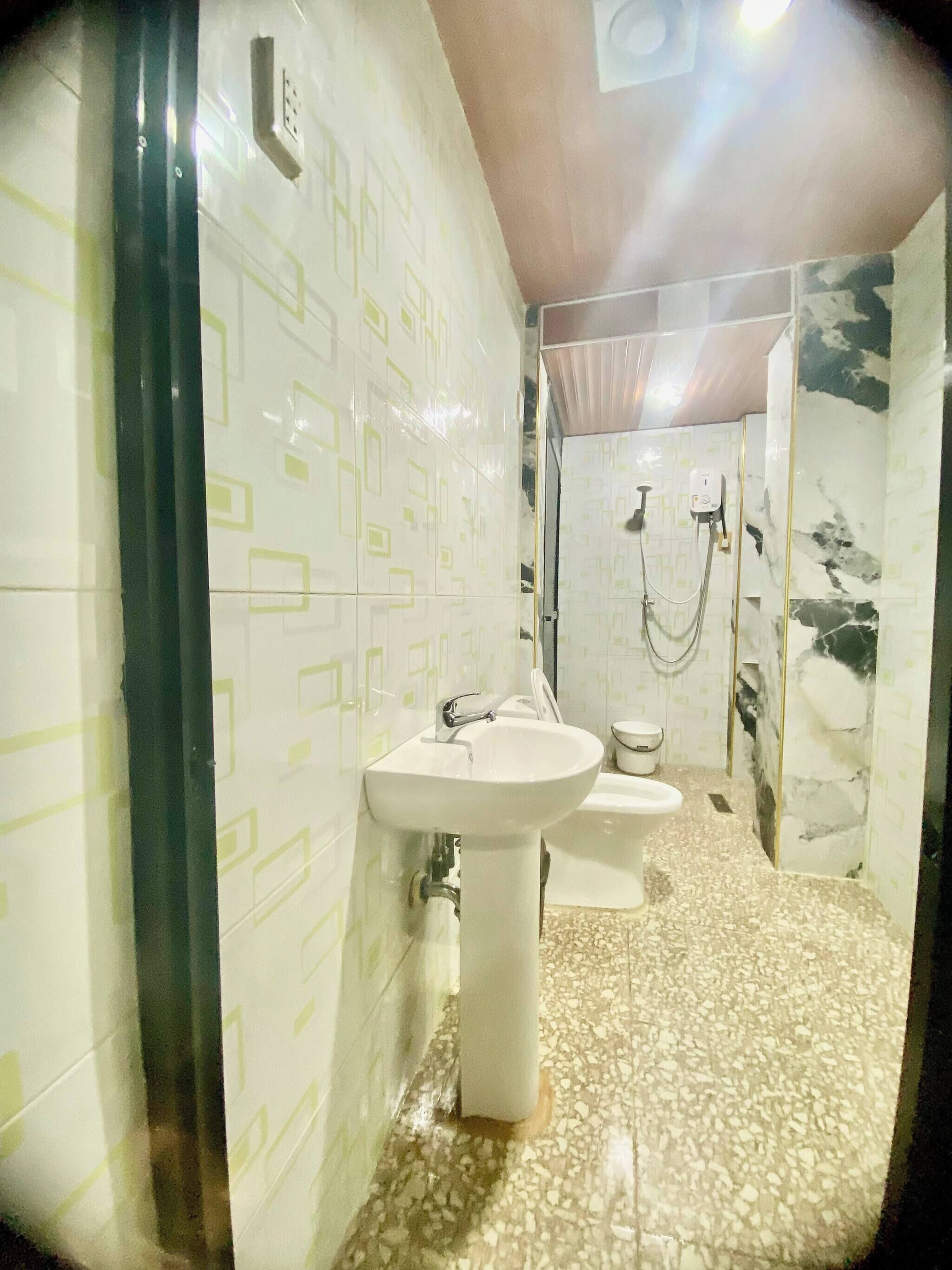 Room, 1 Bedroom, Smoking | Bilik Mandi