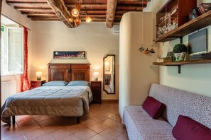 1 chambre, fer et planche à repasser, Wi-Fi, draps fournis