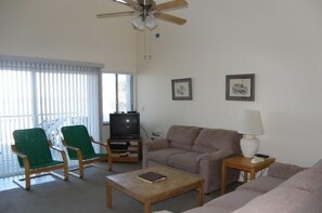 Living area - Ordanic, experience beachfront luxury at a spacious 4-bedroom home (Topsail Beach)