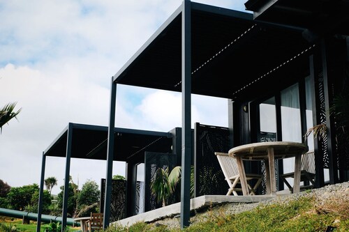 Luxury Camping Pod for Two to Go Glamping near Auckland