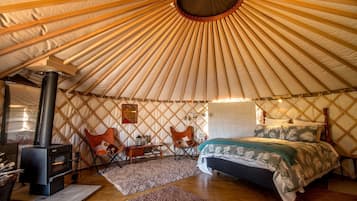 1 habitación y ropa de cama