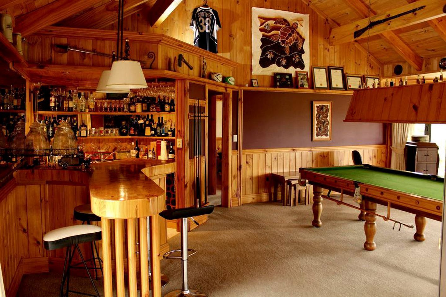 Bar (in der Unterkunft)