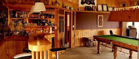 Bar (in der Unterkunft)