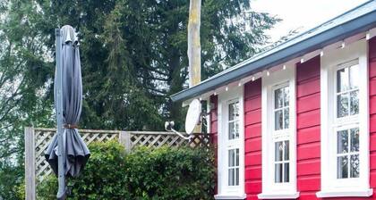 Romantic B&B Cottage Getaway on a Farm in the Countryside near Oamaru, South Island