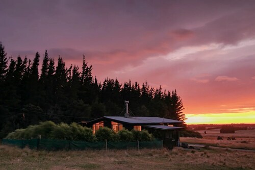Washpen Falls Chalet in Windwhistle, South Island