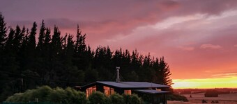 Washpen Falls Chalet in Windwhistle, South Island