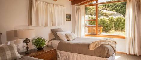 2 dormitorios, tabla de planchar con plancha, wifi y ropa de cama