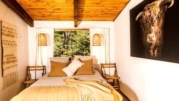 2 chambres, fer et planche à repasser, Wi-Fi, draps fournis