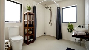 Håndklæder, Sæbe, Shampoo, Toiletpapir