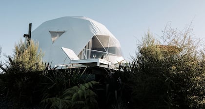 Isolated Dome Ideal for a Romantic Getaway in Rangiriri, New Zealand