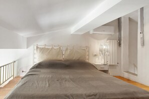 2 bedrooms, iron/ironing board, WiFi, bed sheets - Loft Terrazza in Acquaviva (Livorno)