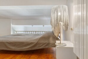 2 室のベッドルーム、アイロン / アイロン台、WiFi、ベッドシーツ