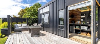 Charming Tiny House Surrounded by Trees in New Plymouth, North Island