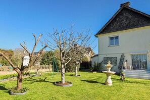 Property grounds - L'Armor rated 2 stars near Dinard (Beaussais-sur-Mer)