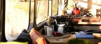 Amazing Renovated Airstream with Hot-Tub Under the Stars in Canterbury