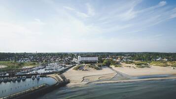 Beach nearby, beach towels