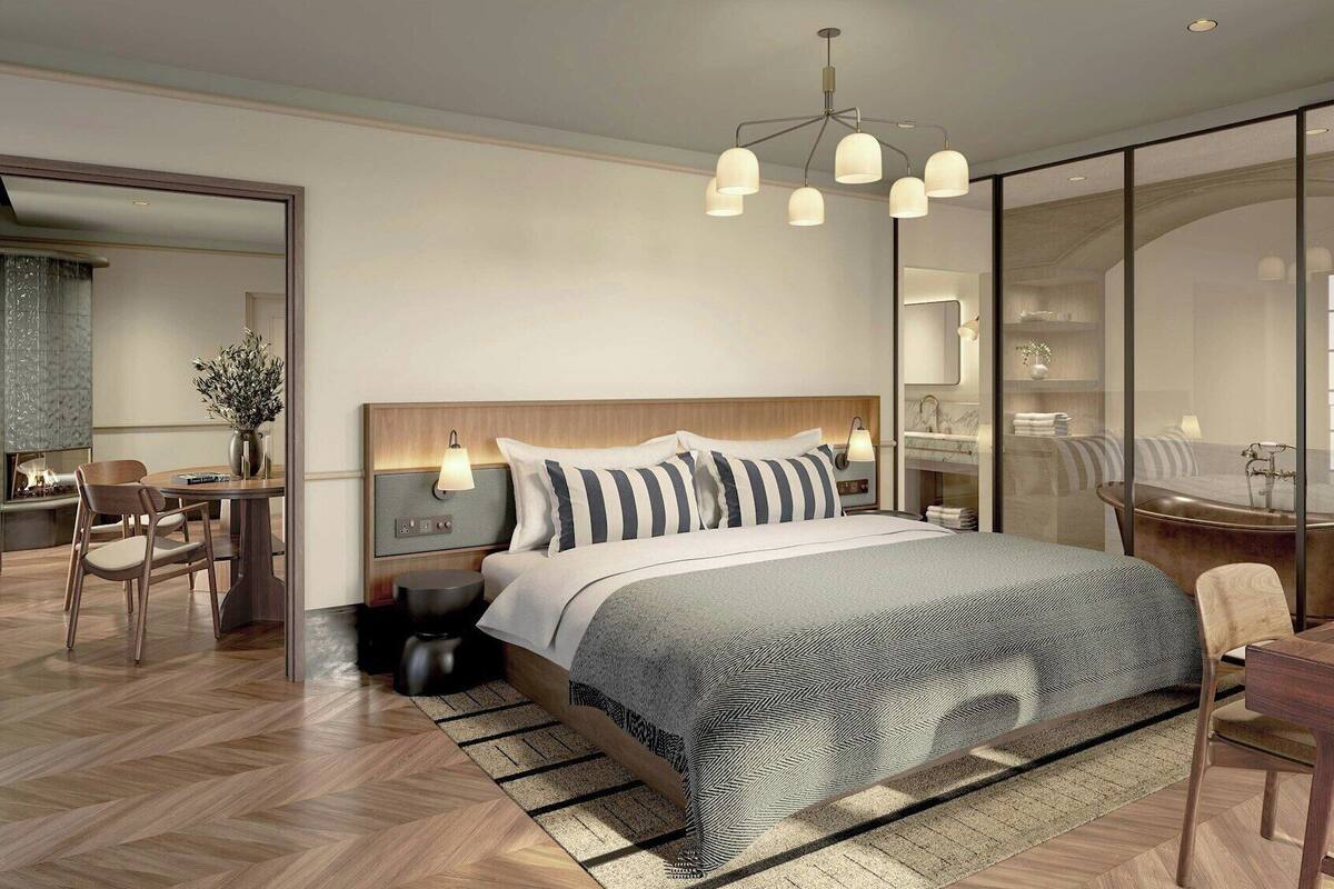 Deluxe Suite, Ocean View | Minibar, in-room safe, iron/ironing board (on request), bed sheets