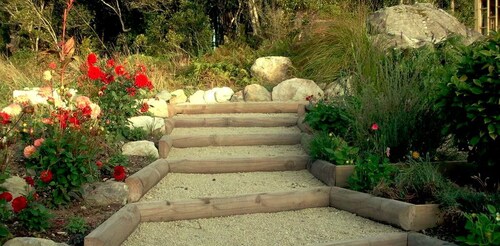 Nature-Inspired Accommodation near the Beach in Hokitika Gorge, New Zealand