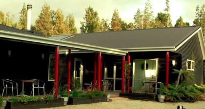 Nature-Inspired Accommodation near the Beach in Hokitika Gorge, New Zealand