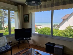 Living area - Part of house sea view St Martin Plage (Petit-Caux)