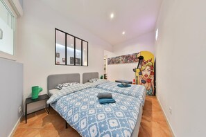 1 bedroom, WiFi, bed sheets - Apartment 'Arkade - Game Room near the Train Station' with Wi-Fi (Mulhouse)
