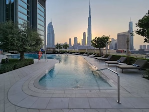 Pool - Khalifa View 5 Star Direct Dubai Mall (Dubai)