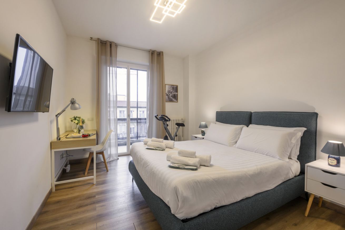 2 bedrooms, iron/ironing board