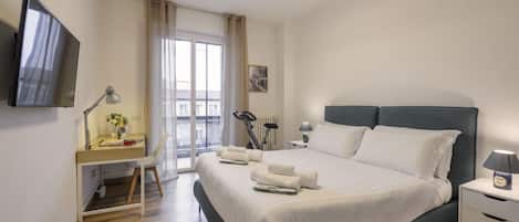 2 bedrooms, iron/ironing board