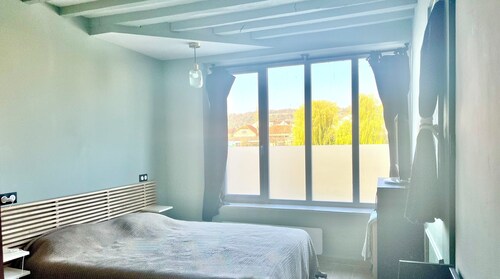 REFLETS DE L'YONNE, independent bed and breakfast on the banks of the Yonne in Sens