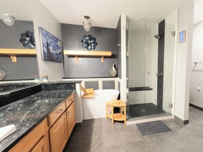 Bathroom - Phenomenal 3-bedroom Townhome with High End Upgrades (Westminster)
