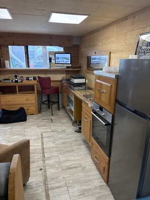 Private kitchen - Charming 65 m² Apartment – Ski-In/Ski-Out at Alpe d'Huez (Huez)