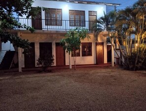 Exterior - Kawakka Yala Home Stay & Hostel (Tissamaharama)