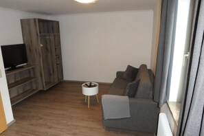 Comfort-Doppelzimmer, Gartenblick | Wohnbereich