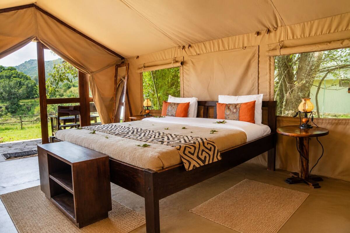 Superior tent, uitzicht op rivier | Uitzicht vanuit de kamer