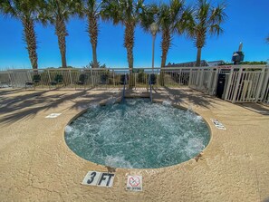 Outdoor spa tub - FAMILY FUN! Oceanfront 2 Bedrooms. Great amenities/location! (North Myrtle Beach)