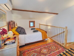 1 habitación, tabla de planchar con plancha, wifi y ropa de cama 
