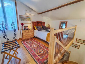 1 chambre, fer et planche à repasser, Wi-Fi, draps fournis