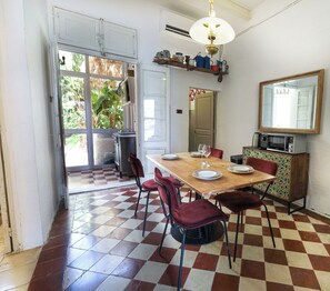 Căn hộ, quang cảnh vịnh | Khu ăn uống