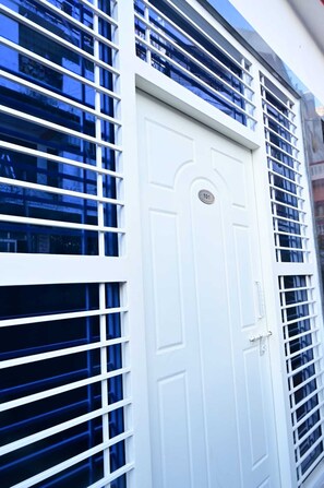 تفاصيل الفندق من الخارج